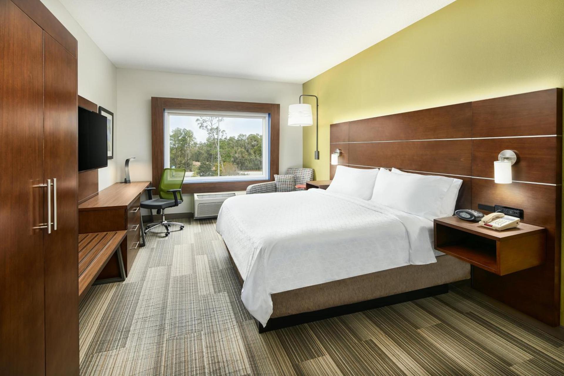 Holiday Inn Express Palatka Northwest by IHG photo 22