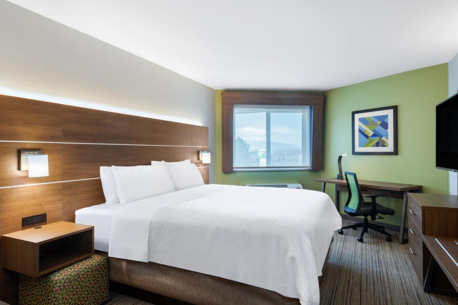 Holiday Inn Express & Suites Colorado Springs-Airport by IHG photo 15