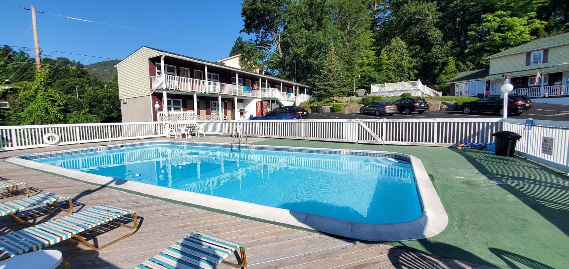 Pinebrook Motel photo 3