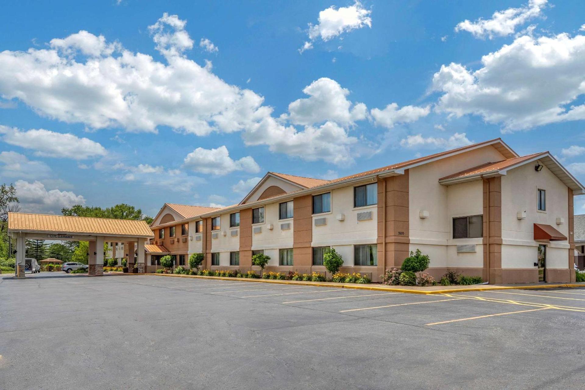 Comfort Inn Moline - Quad Cities photo 2