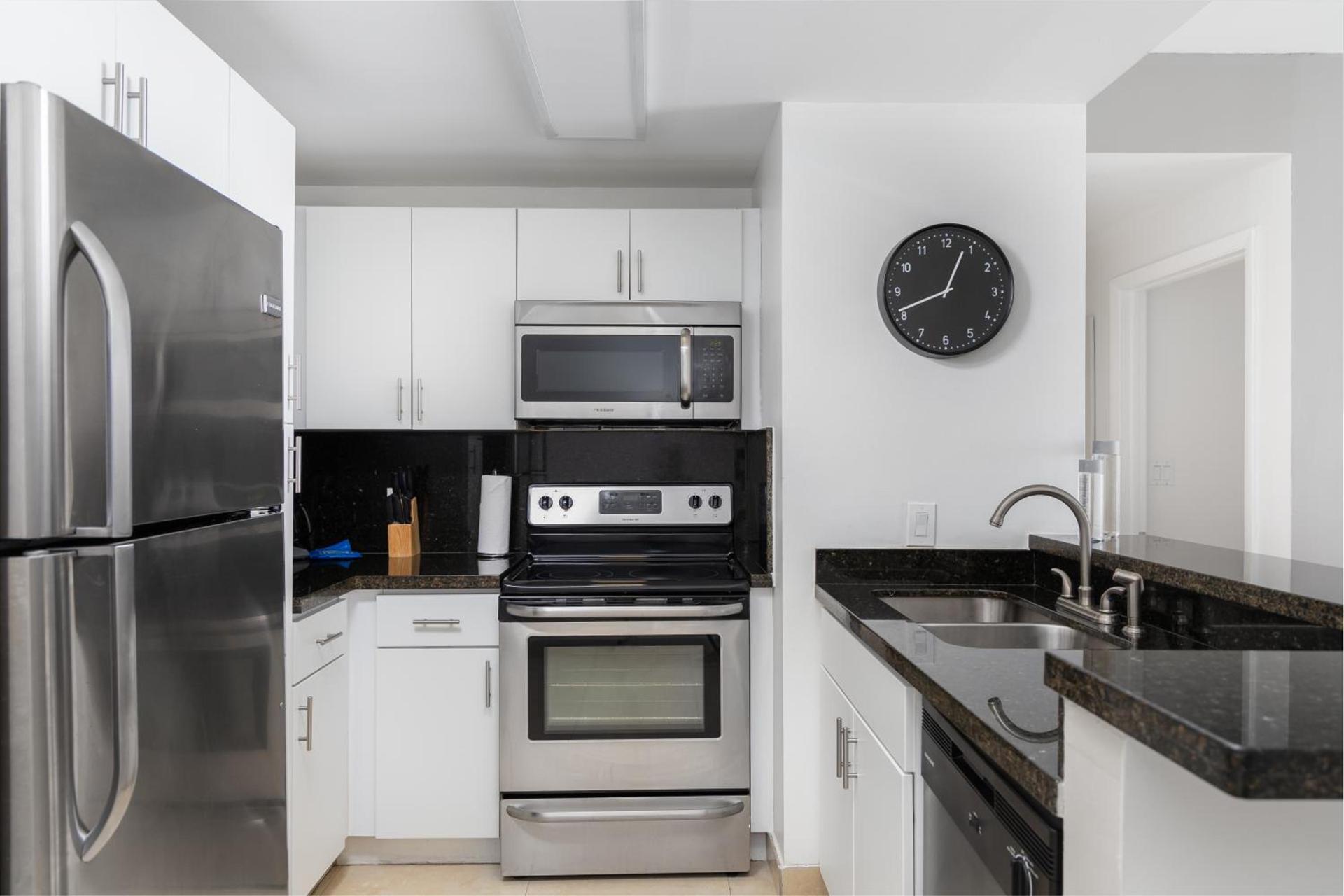 Fortune House Hotel Suites photo 42