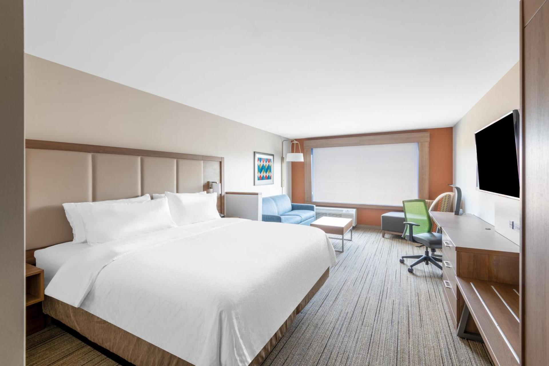 Holiday Inn Express & Suites - Phoenix - Airport North by IHG photo 5