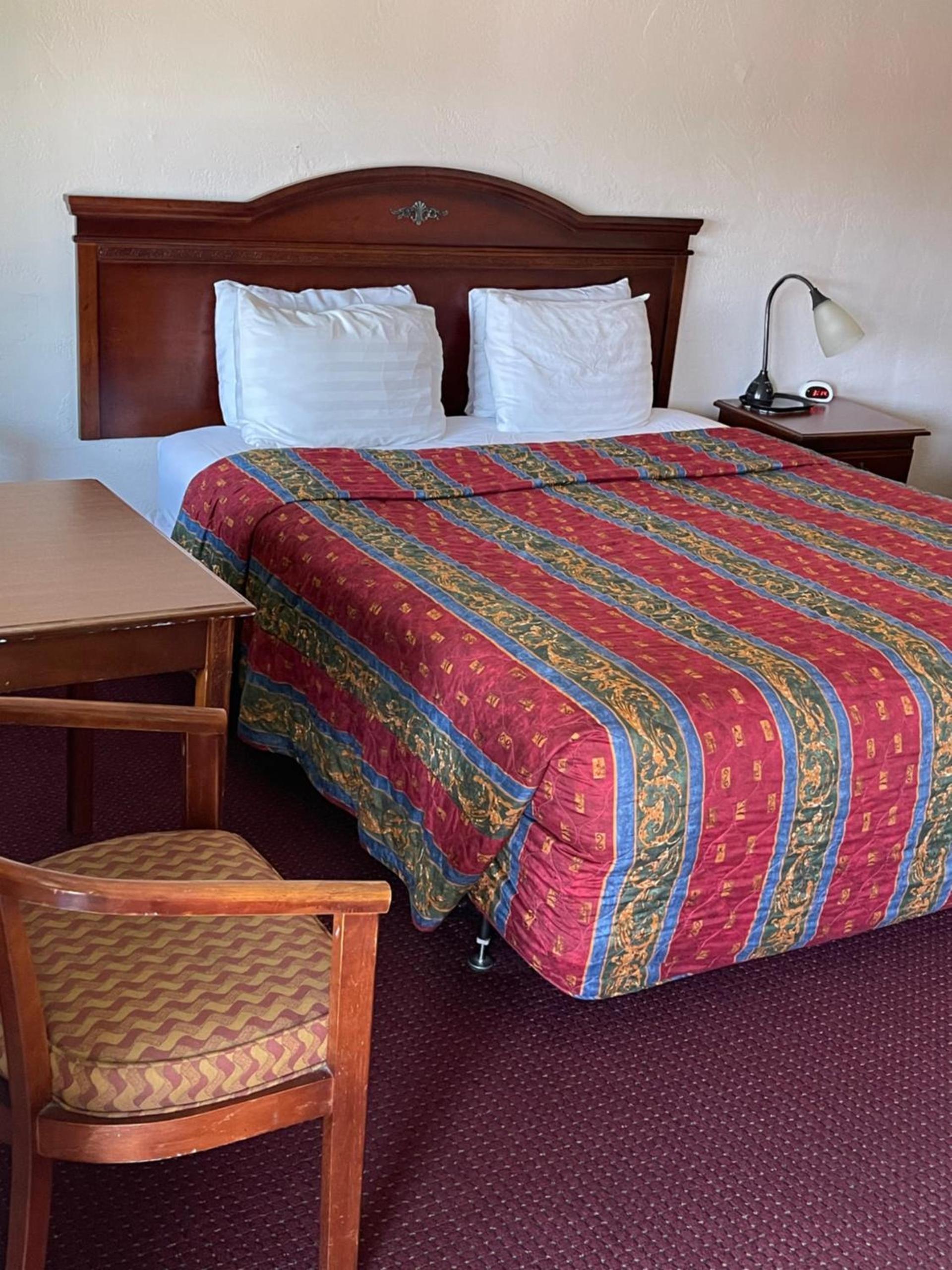 Villa West Motel photo 10