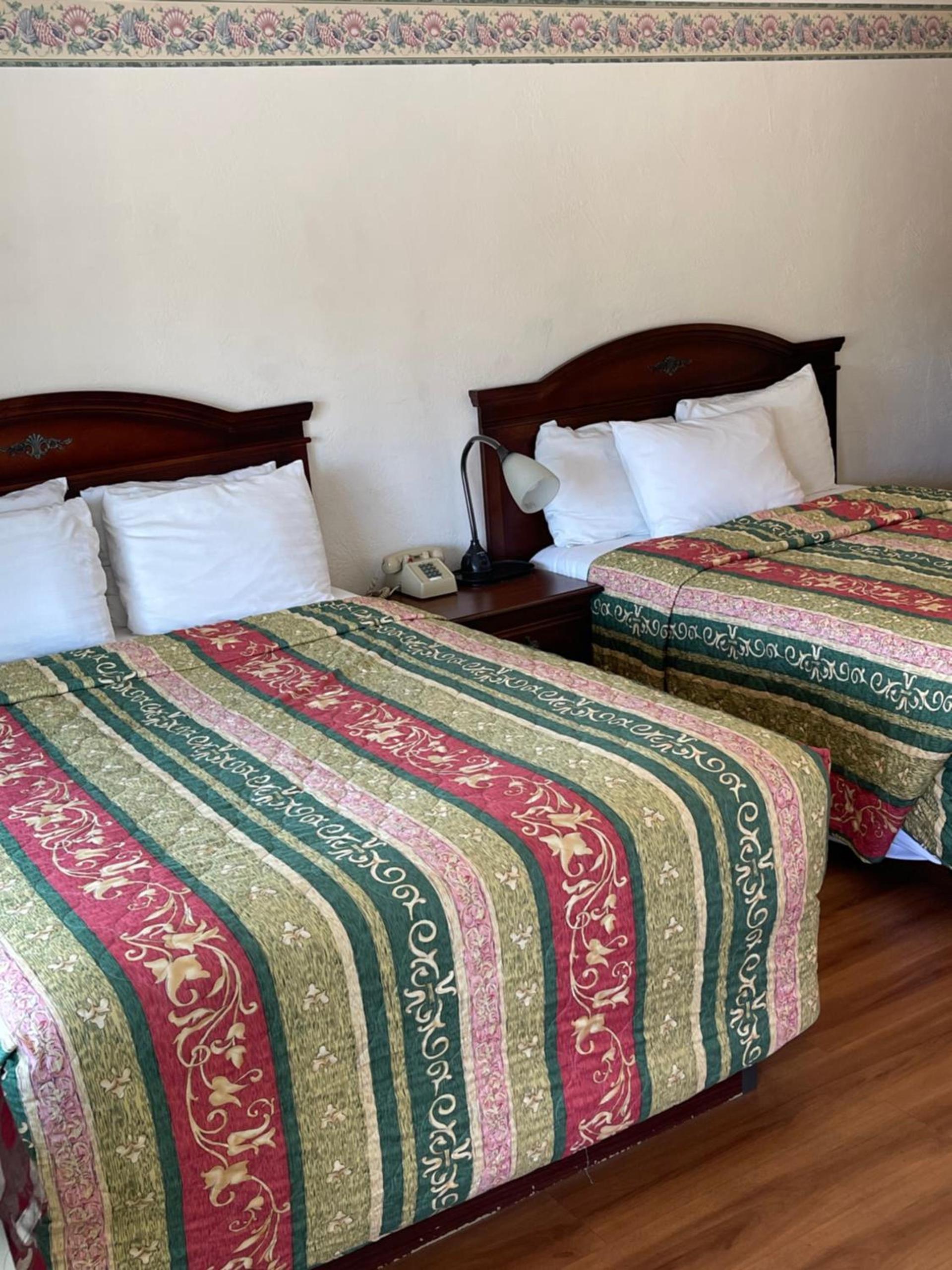 Villa West Motel photo 7
