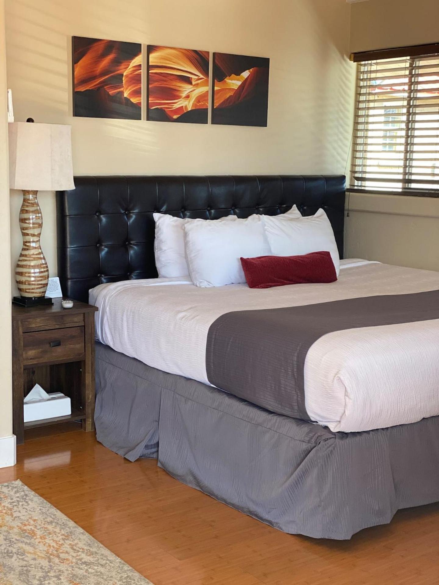The Flagstone Boutique Inn & Suites photo 46