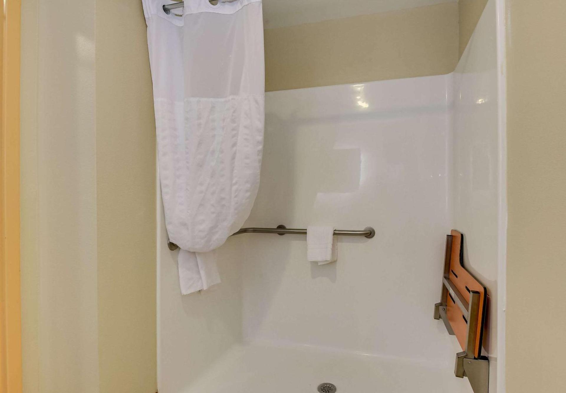 Comfort Inn & Suites Augusta Fort Gordon Area photo 12