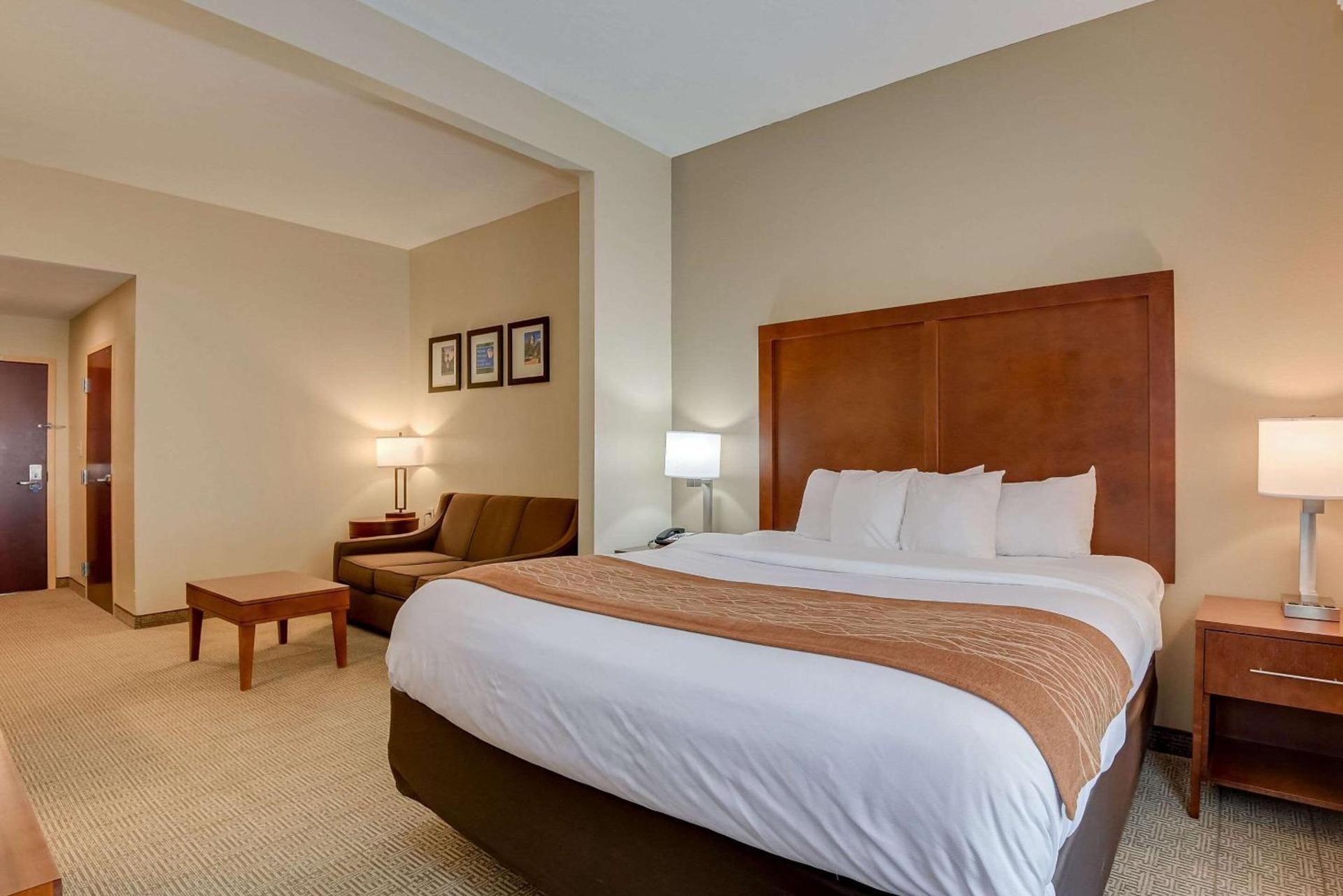 Comfort Inn & Suites Augusta Fort Gordon Area photo 18