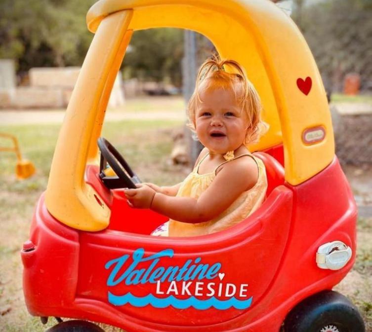 Valentine Lakeside photo 63