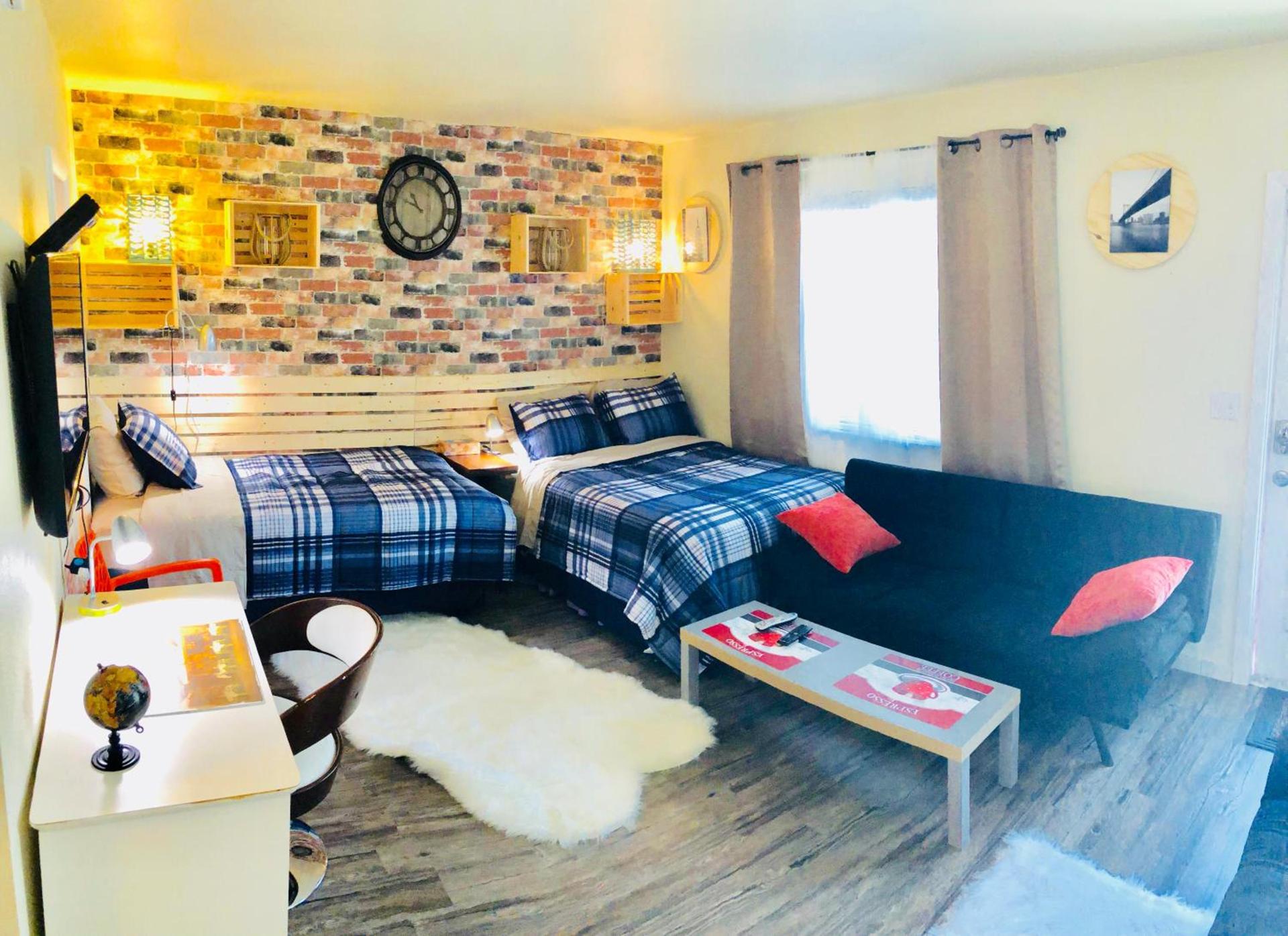 Hollywood Light Haven Lodge photo 45