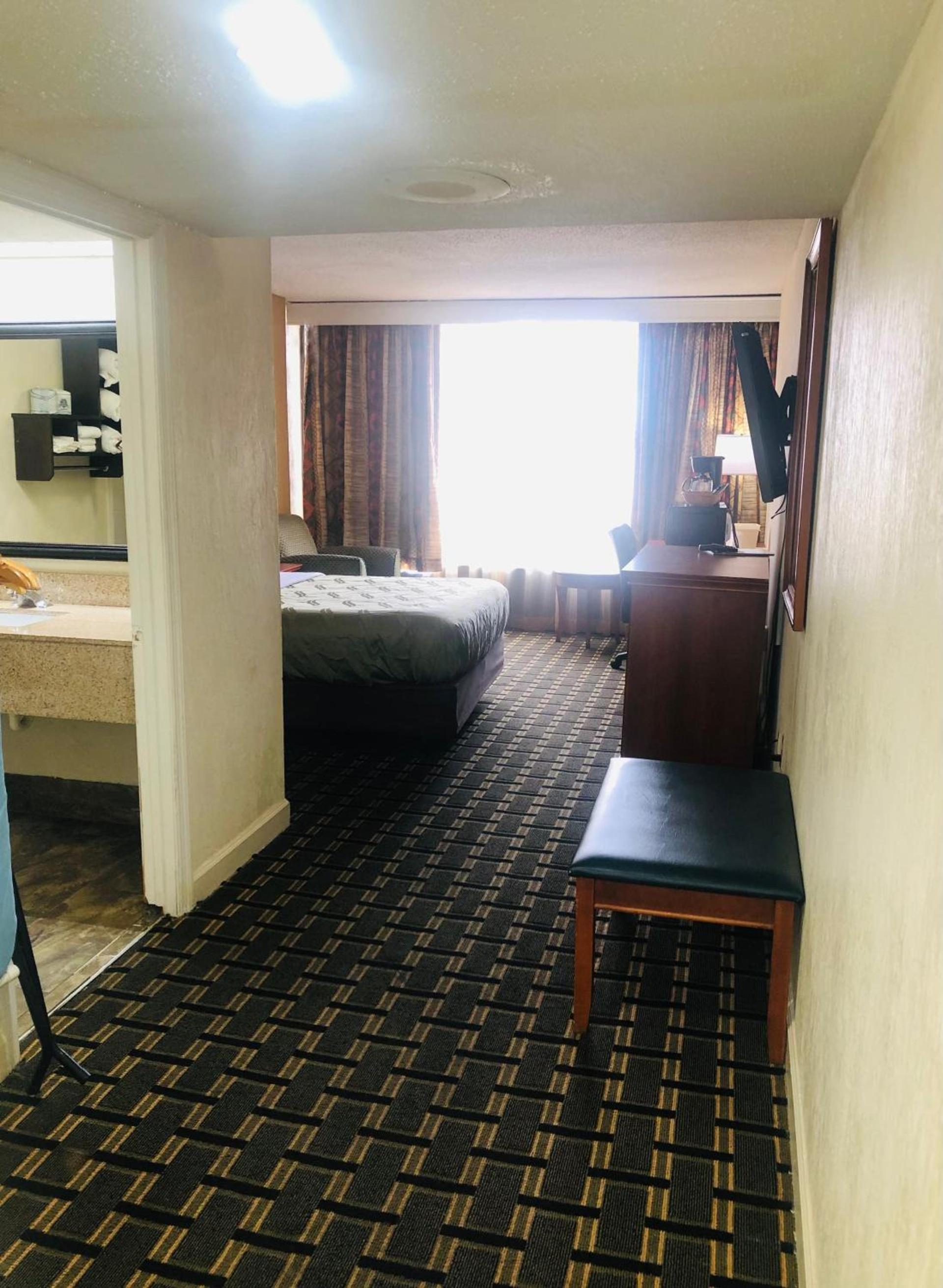 Quail Inn and Suites - Myrtle Beach photo 25