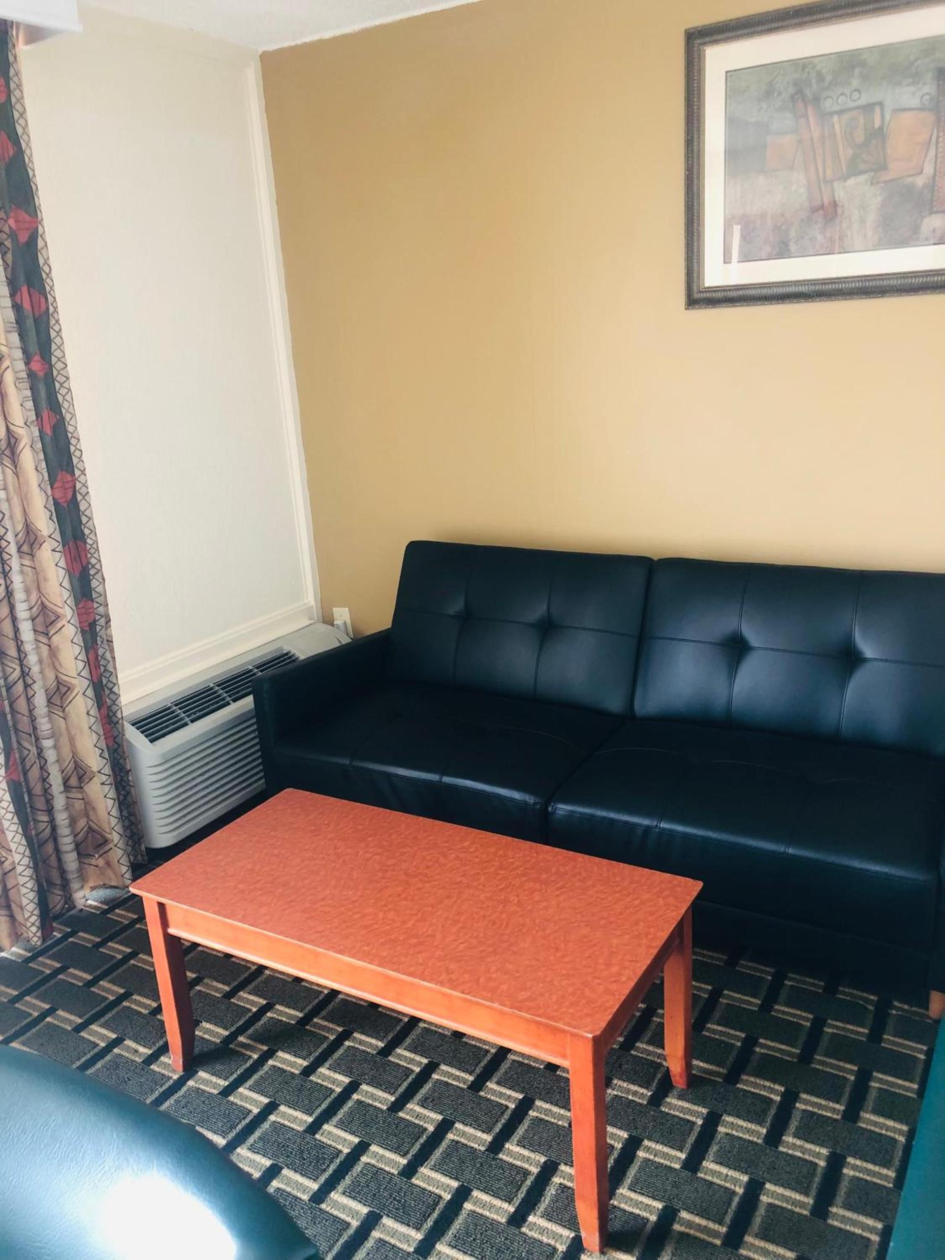 Quail Inn and Suites - Myrtle Beach photo 35