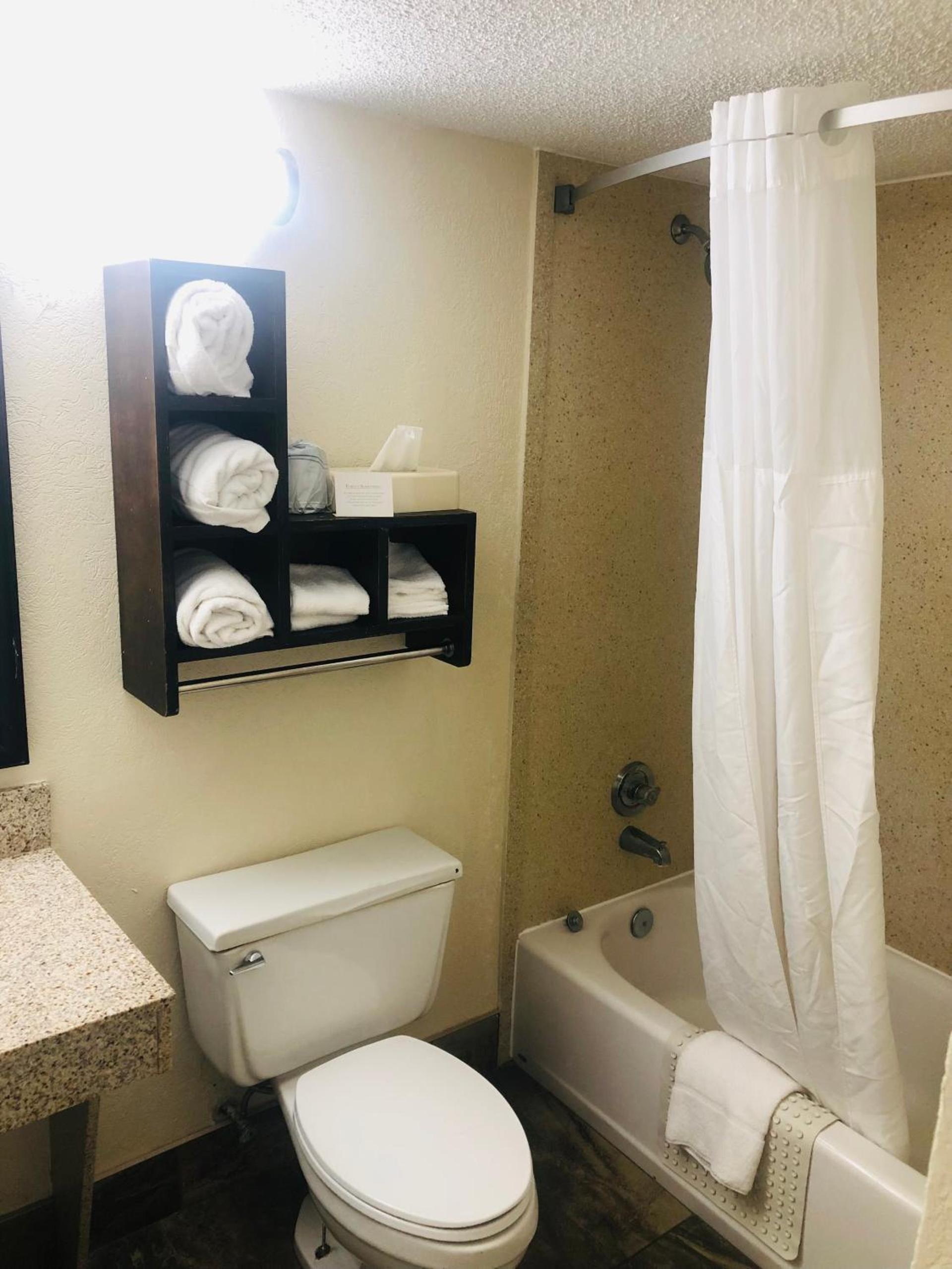 Quail Inn and Suites - Myrtle Beach photo 37