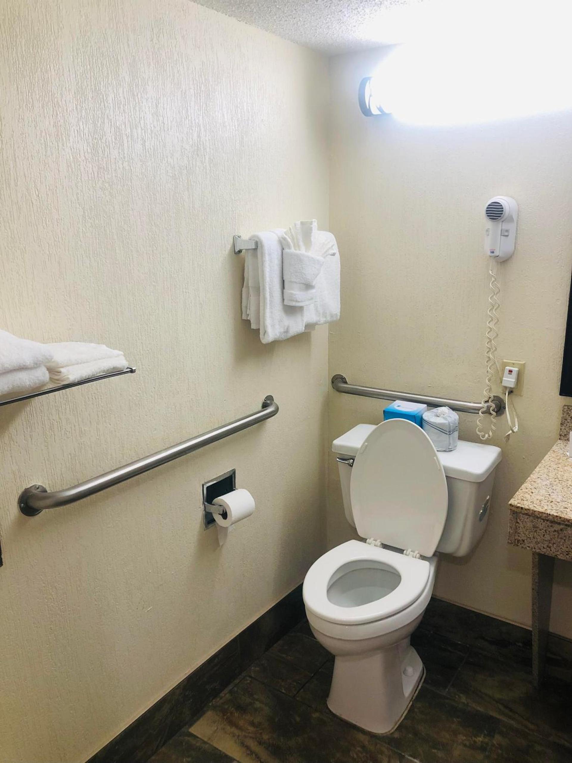 Quail Inn and Suites - Myrtle Beach photo 49