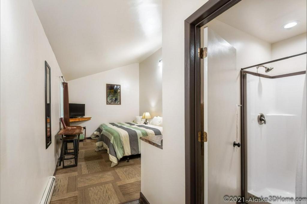 Backwoods Lodge photo 32
