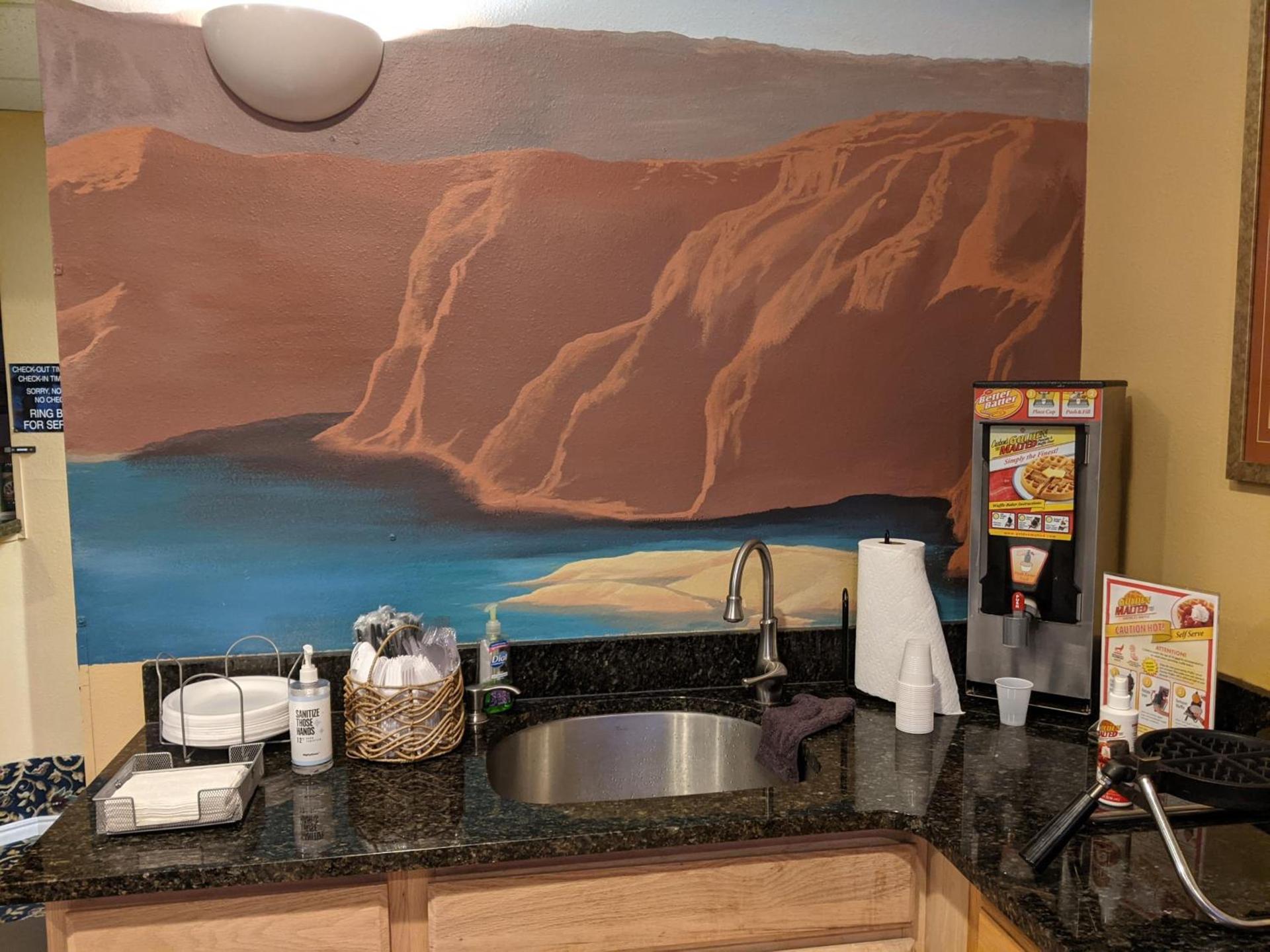 Horizon Hotel photo 27