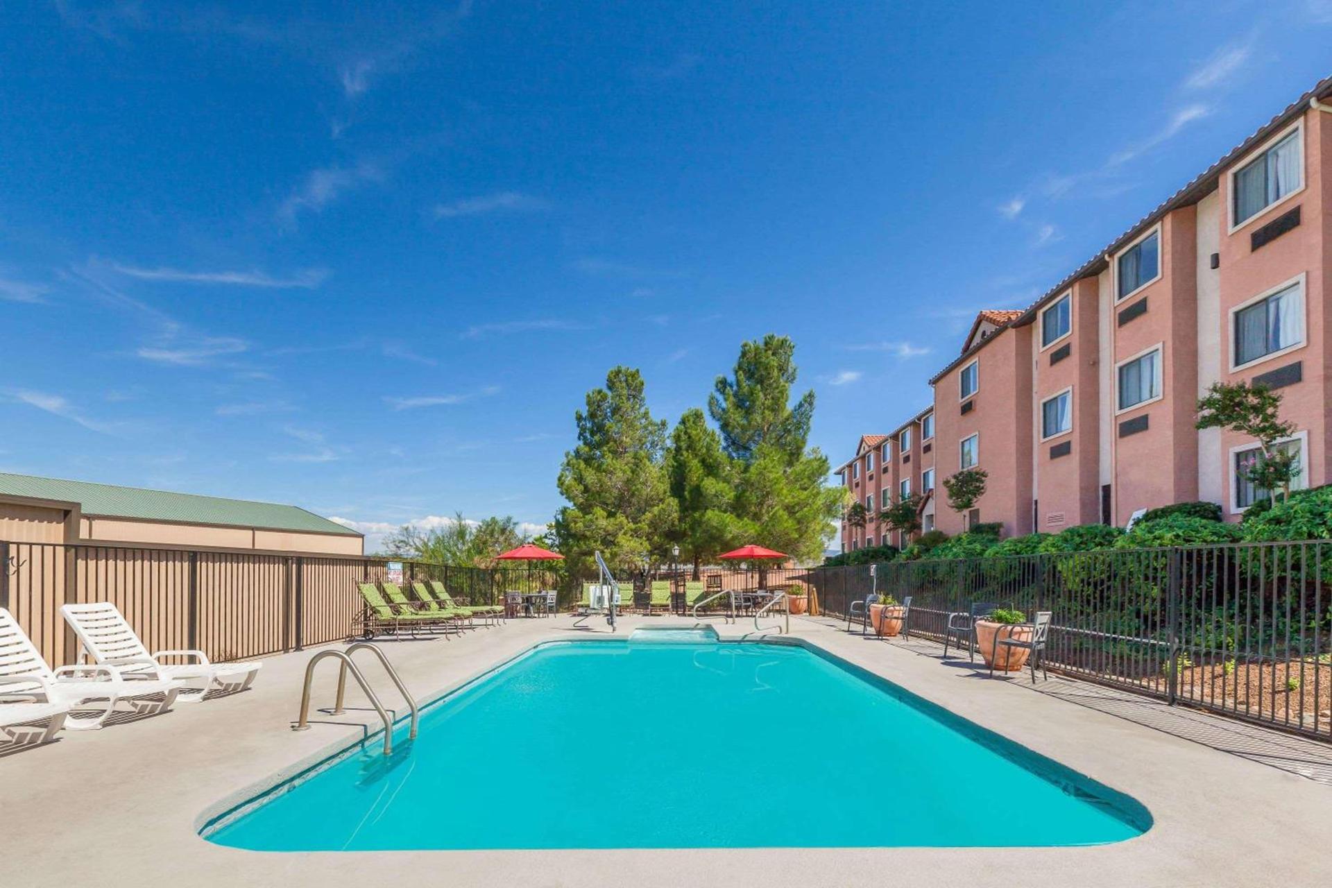 Days Inn by Wyndham Camp Verde Arizona photo 5