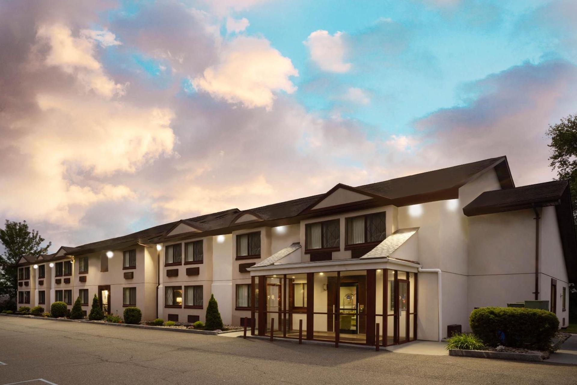 FairBridge Inn Express Nyack photo 1