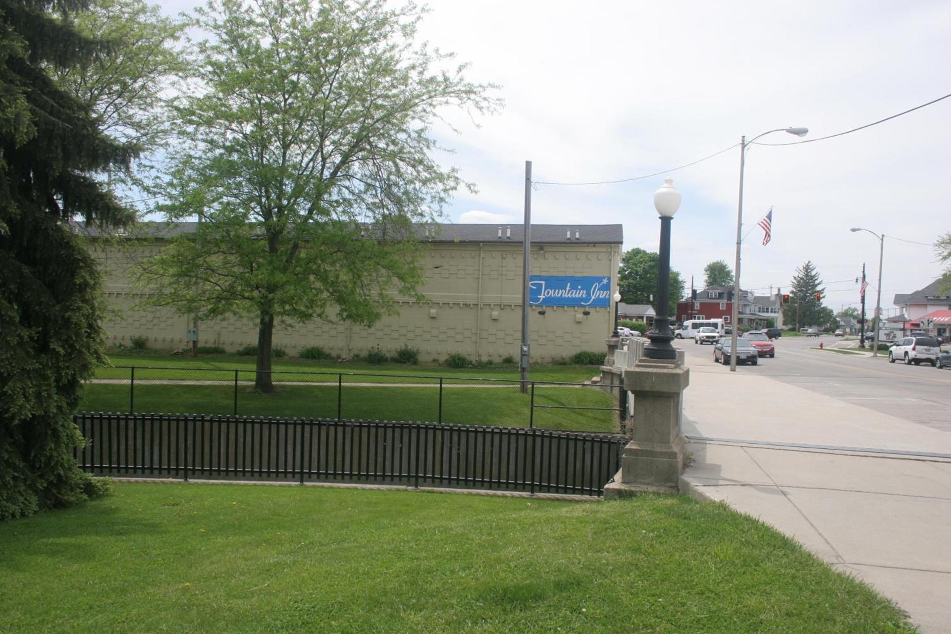 Fountain Inn photo 60