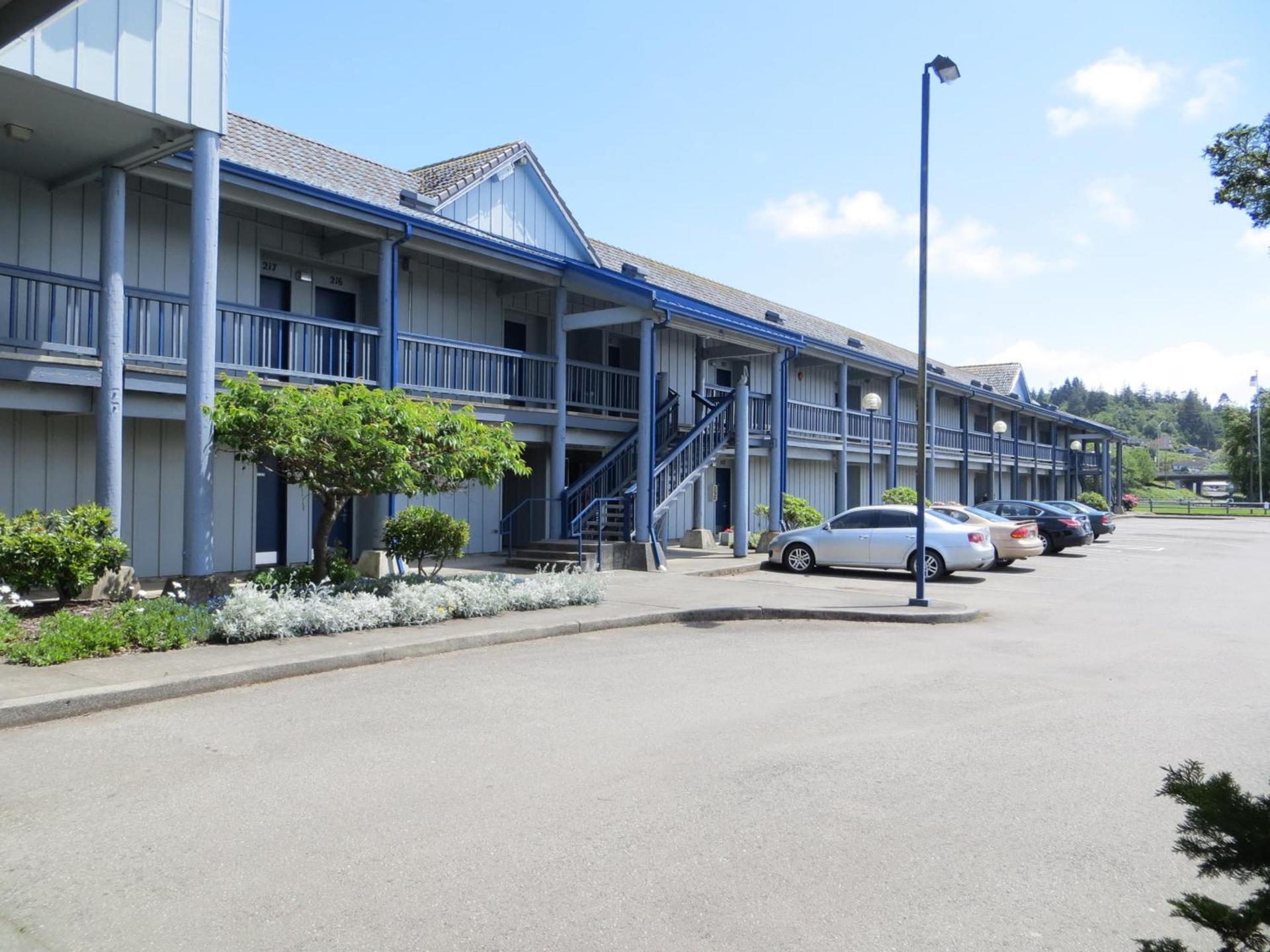 Edgewater Inn and Suites, an Ascend Collection Hotel photo 7