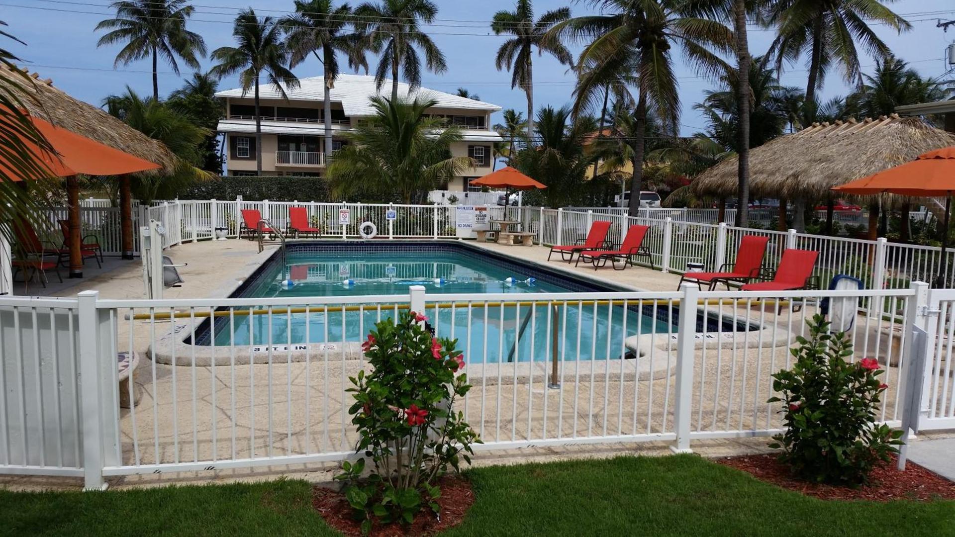 Oceans Beach Resort & Suites photo 8