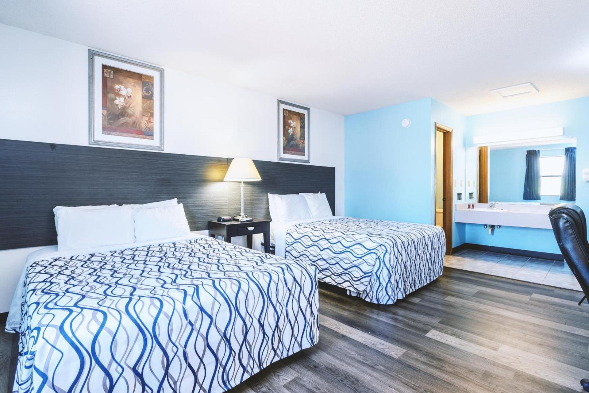Blue Way Inn & Suites Wellington photo 14