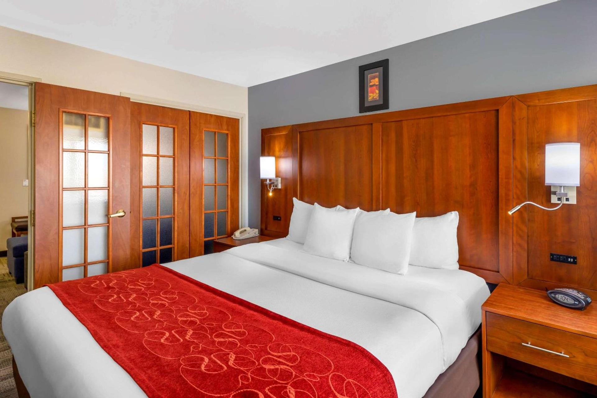 Comfort Suites Denver Tech Center photo 15