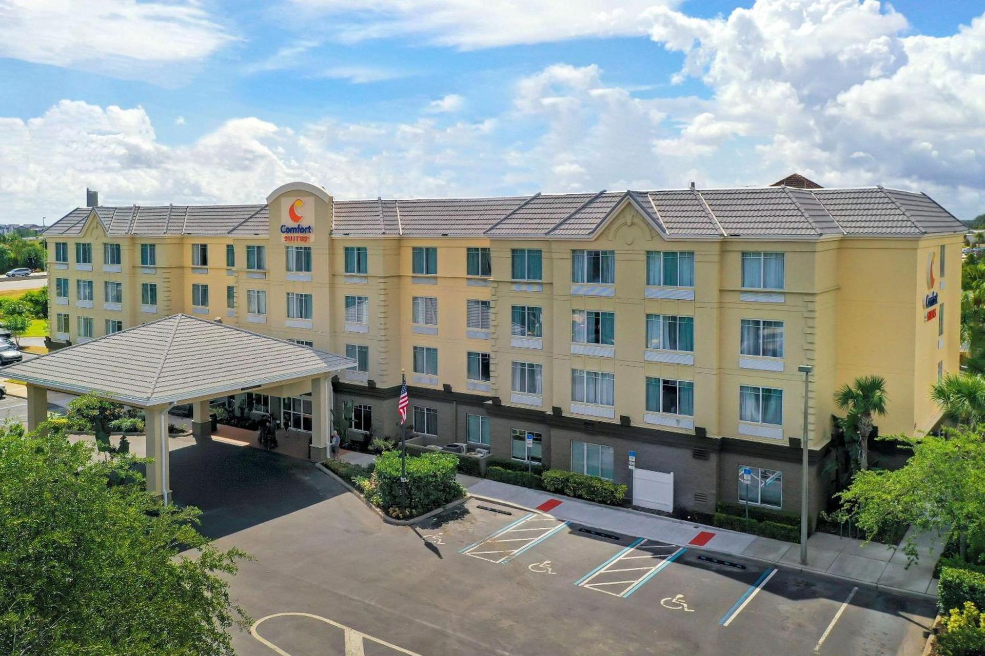 Comfort Suites Near Universal Orlando Resort photo 3