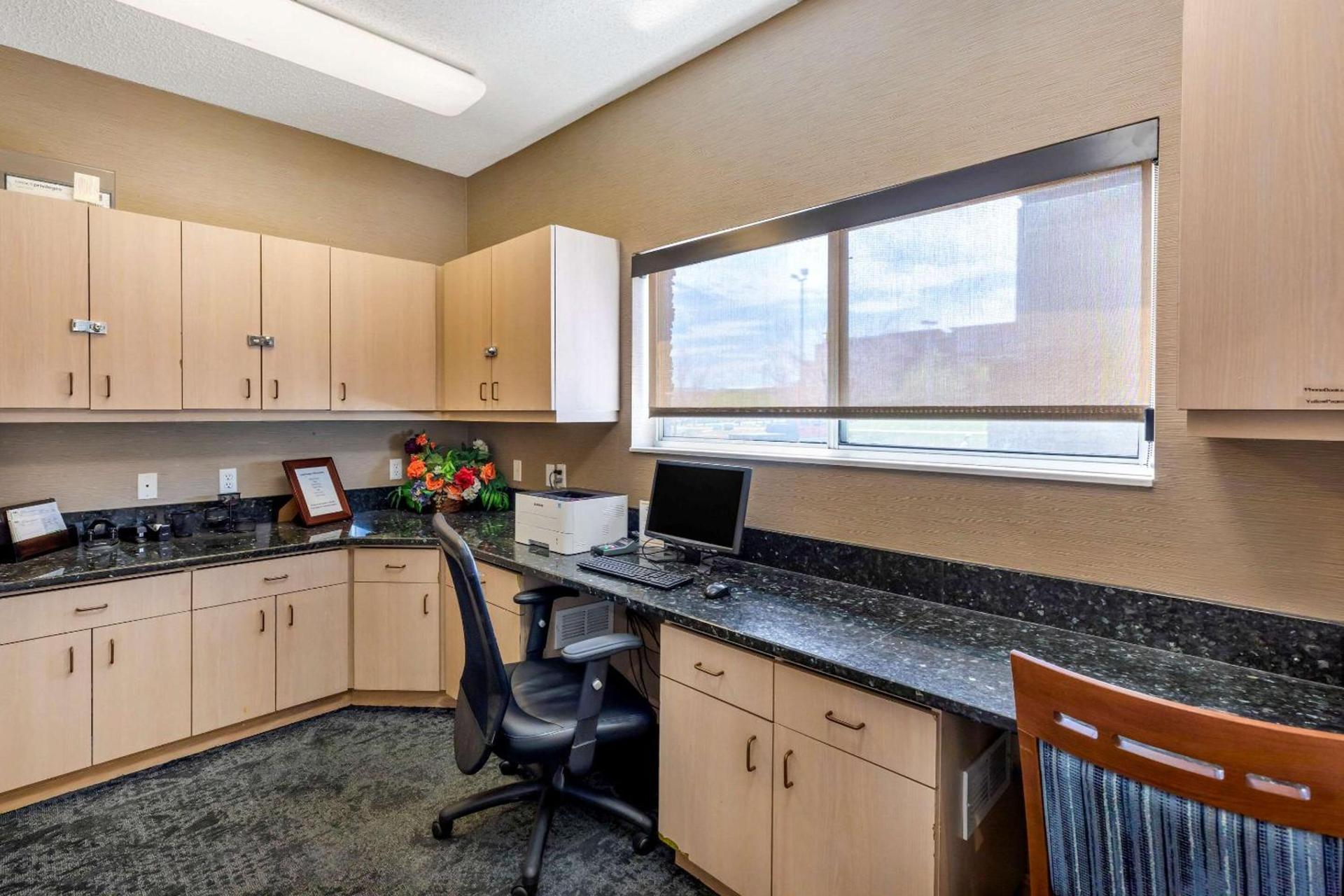 Comfort Suites Denver Tech Center photo 28