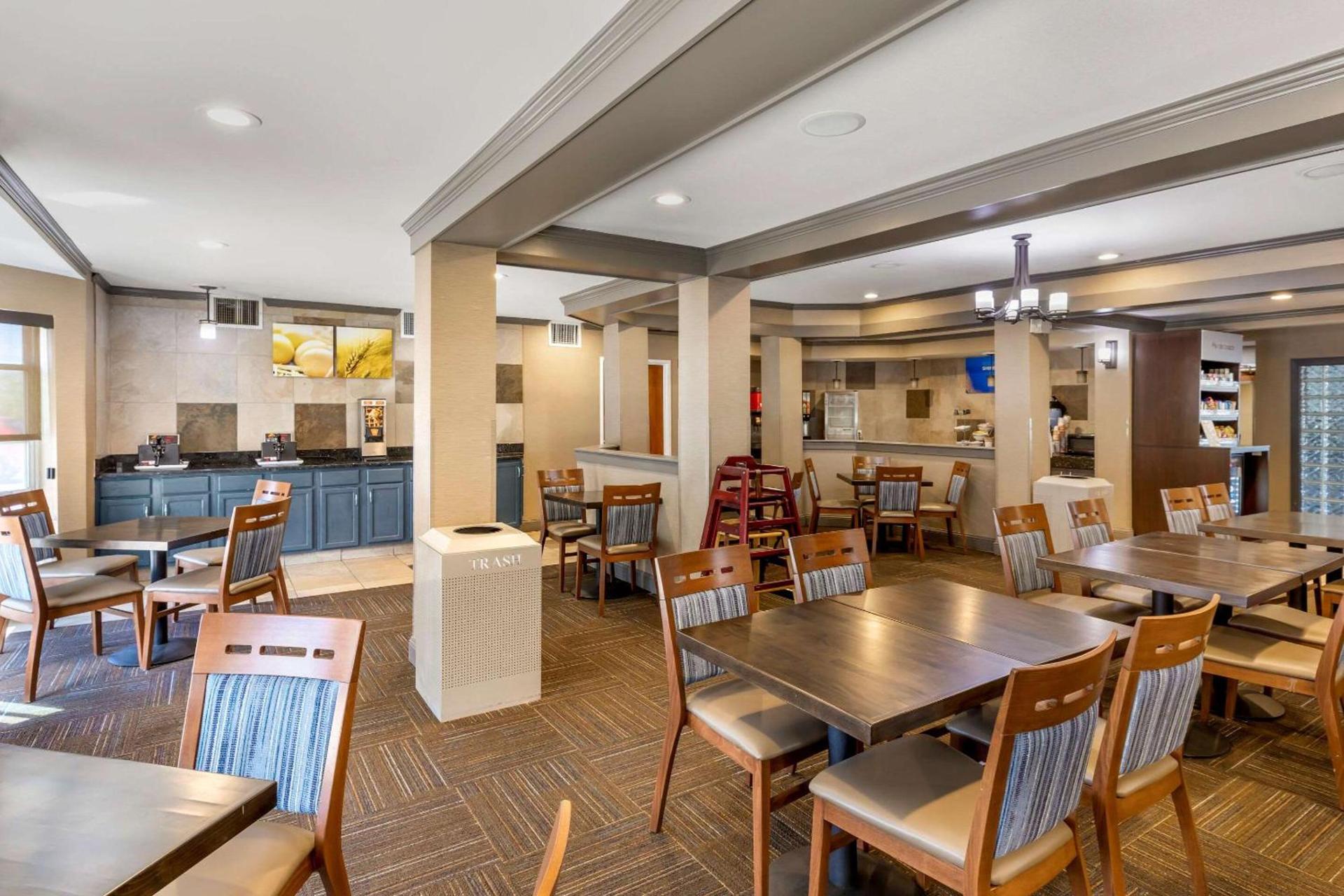 Comfort Suites Denver Tech Center photo 31