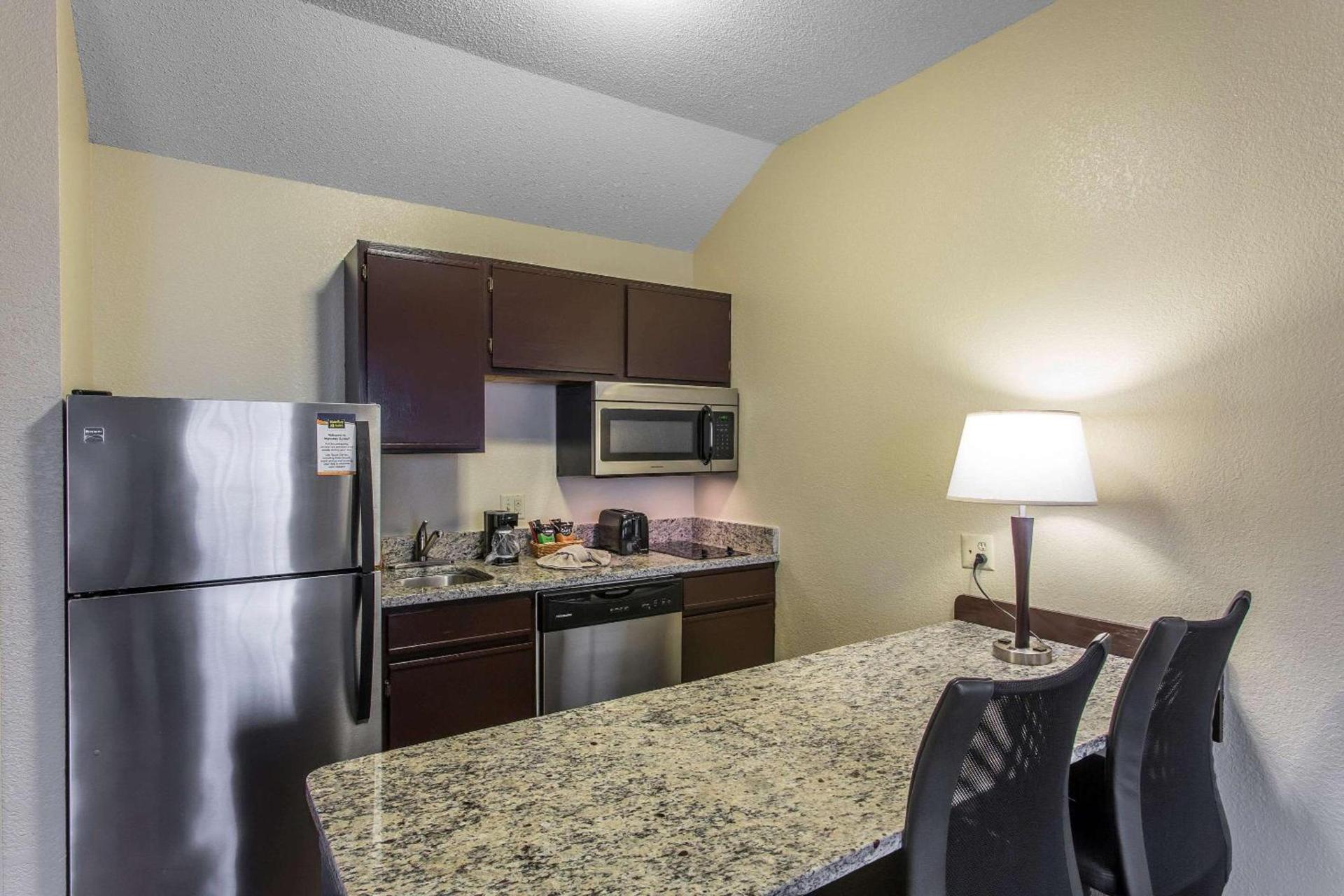 MainStay Suites Brentwood-Nashville photo 15
