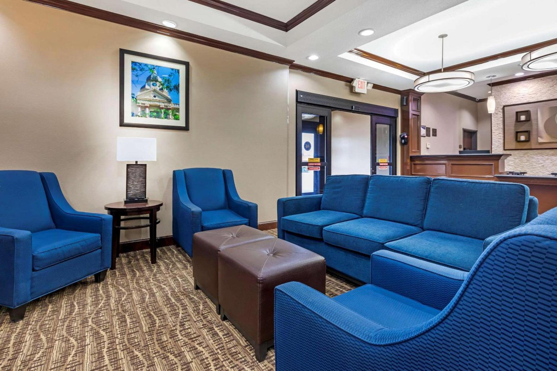 Comfort Inn Near UNT photo 3