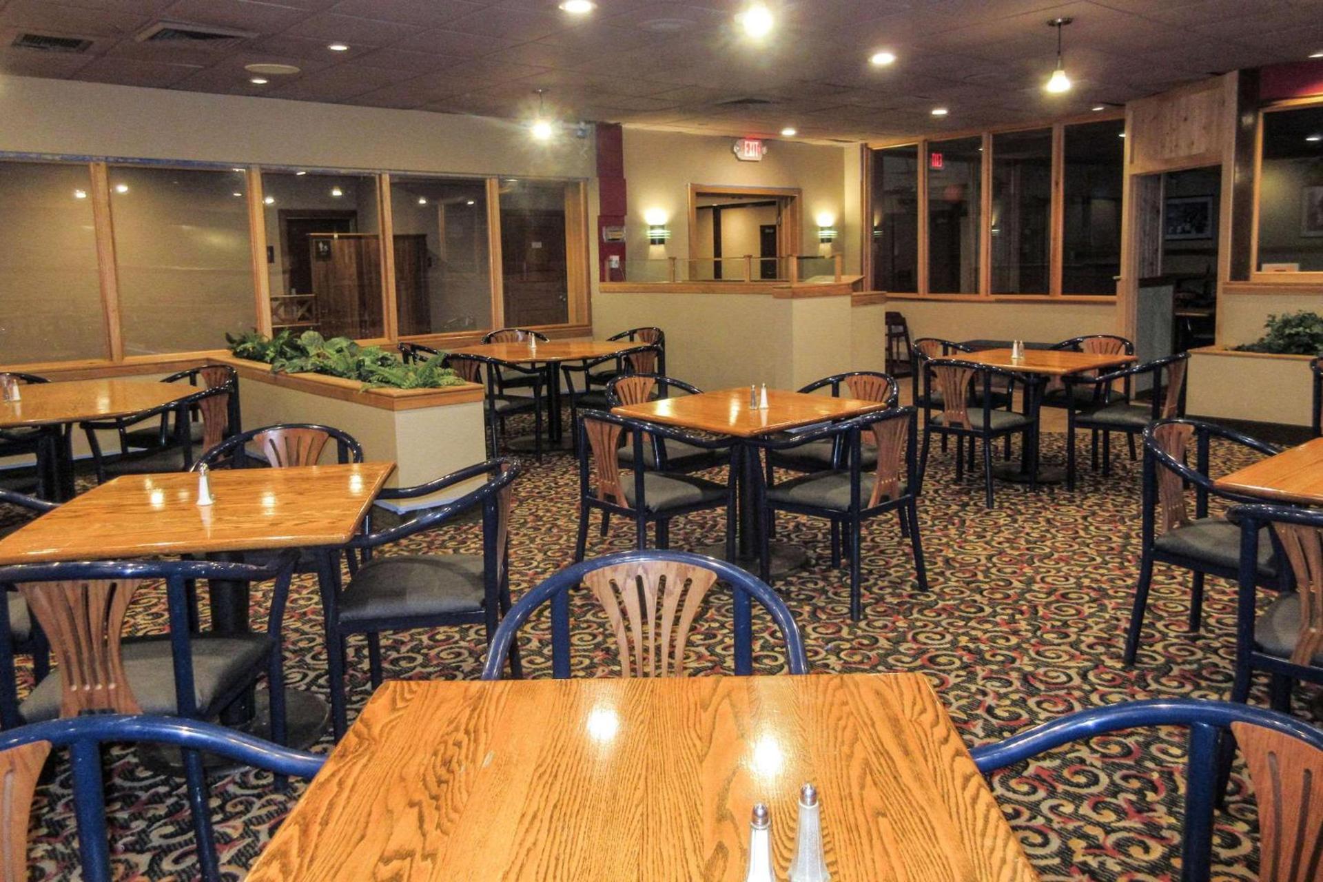Quality Inn & Suites Richfield photo 11