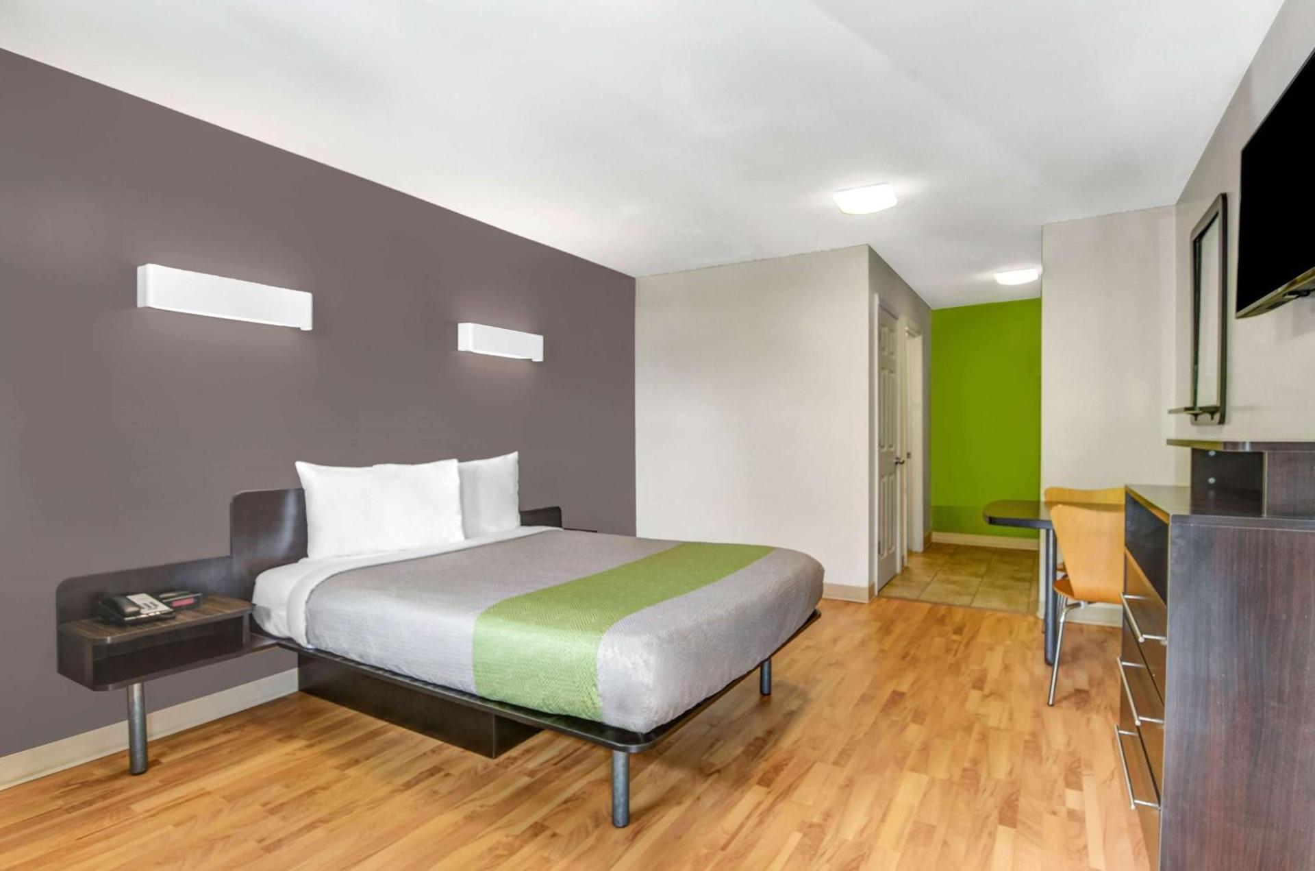 Studio 6 Extended Stay - Atlanta, GA - Chamblee photo 8