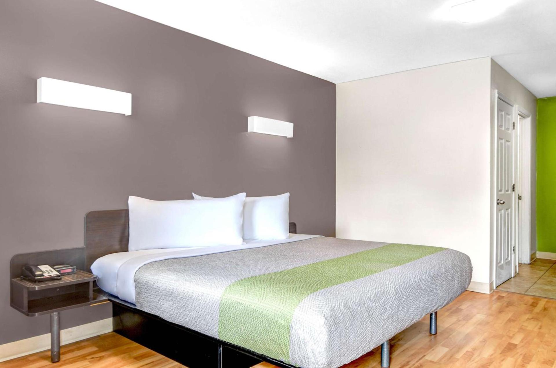 Studio 6 Extended Stay - Atlanta, GA - Chamblee photo 12