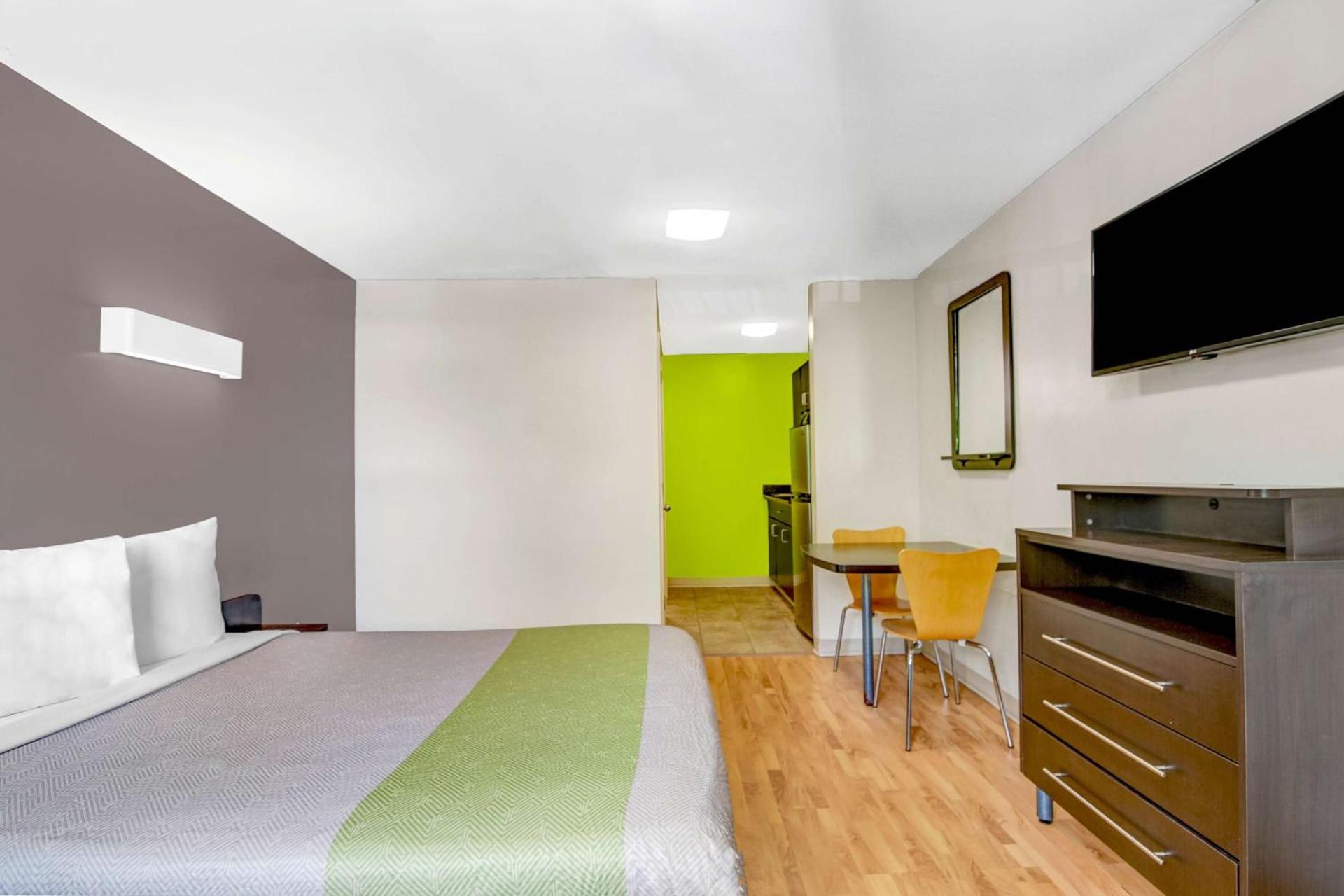 Studio 6 Extended Stay - Atlanta, GA - Chamblee photo 10