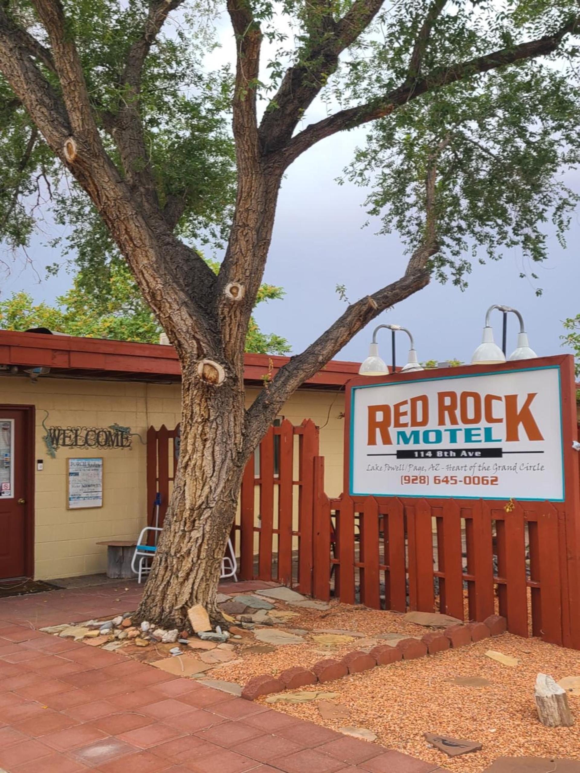 Red Rock Motel and Dam Motel photo 48