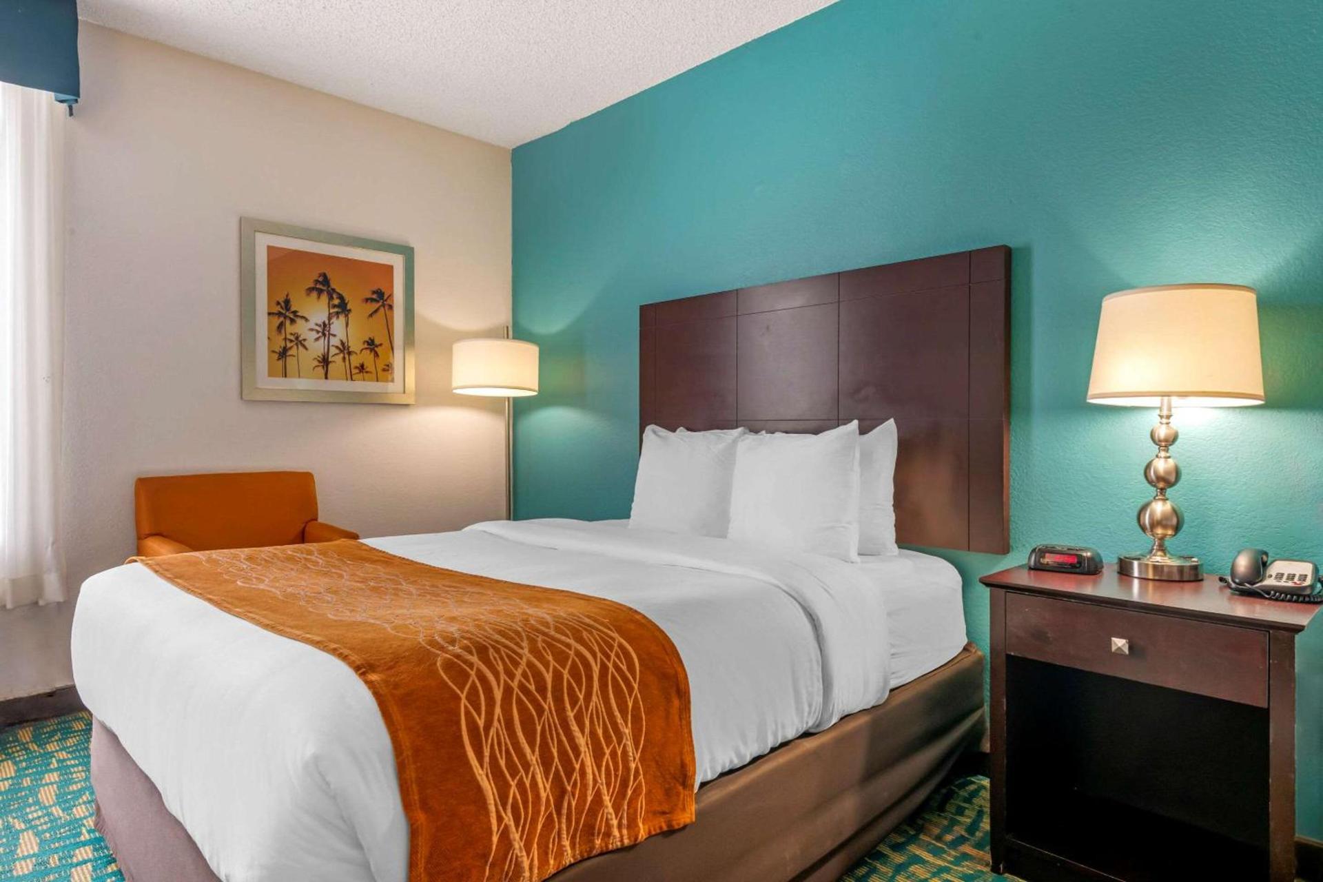 Comfort Inn & Suites Fort Lauderdale West Turnpike photo 12
