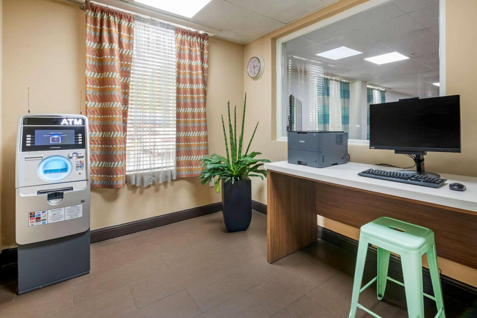 Comfort Inn & Suites Fort Lauderdale West Turnpike photo 26