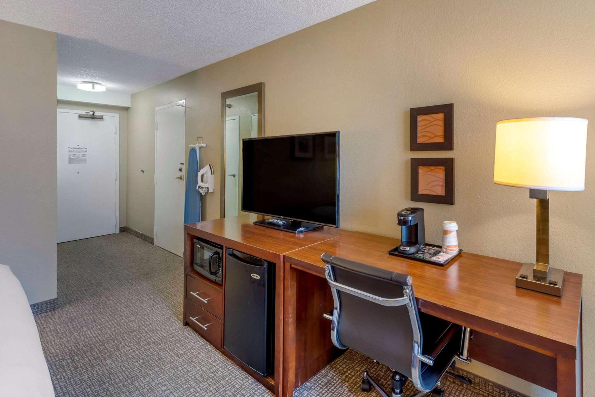 Comfort Inn Elizabeth City near University photo 10