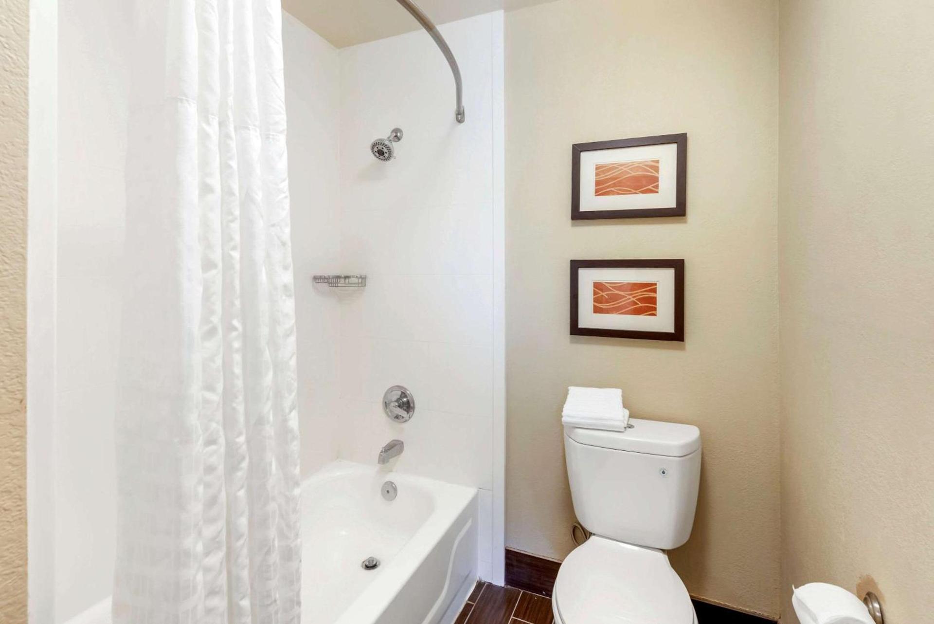 Comfort Inn Elizabeth City near University photo 23
