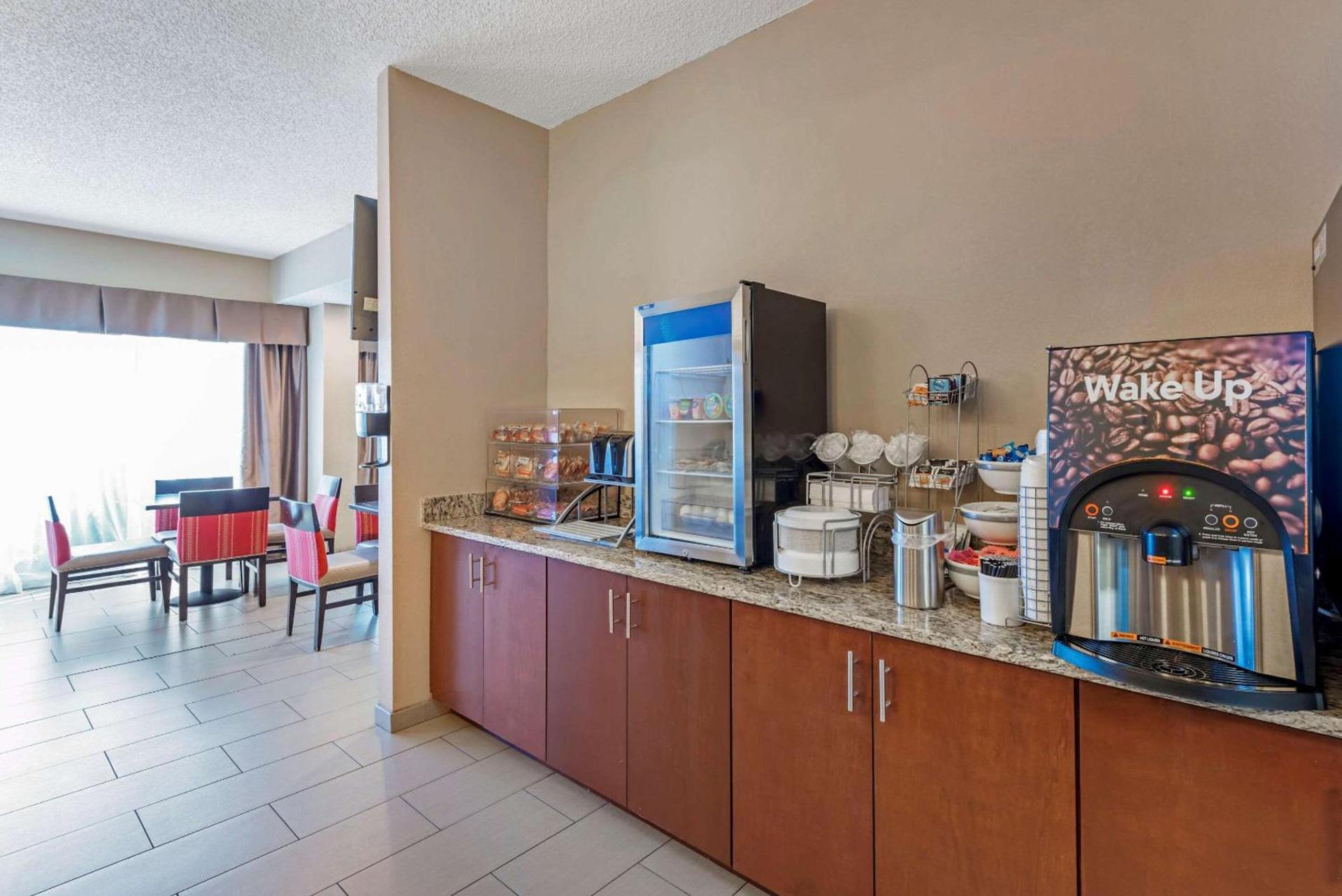 Comfort Inn Elizabeth City near University photo 27