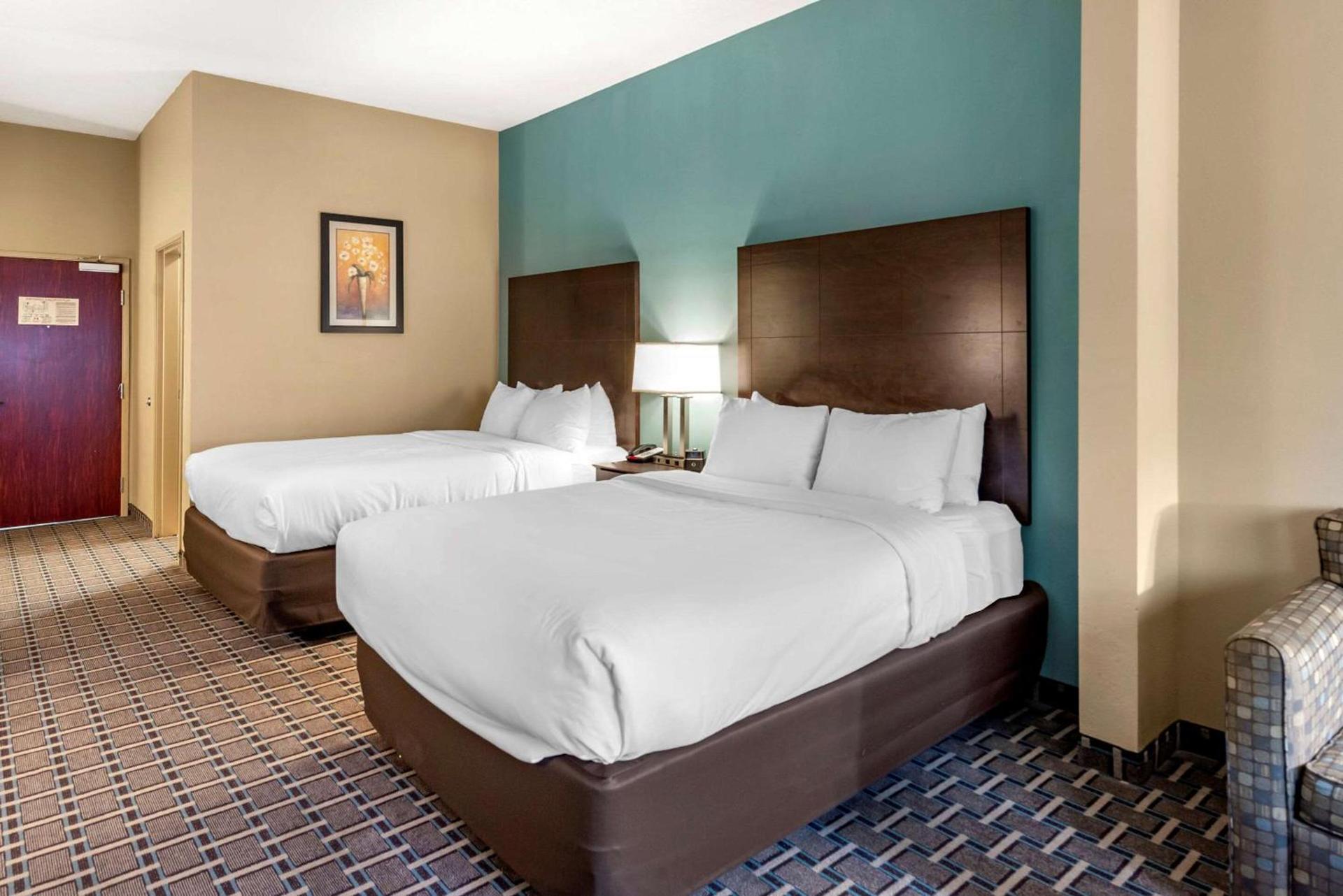 Comfort Suites Clovis North photo 20
