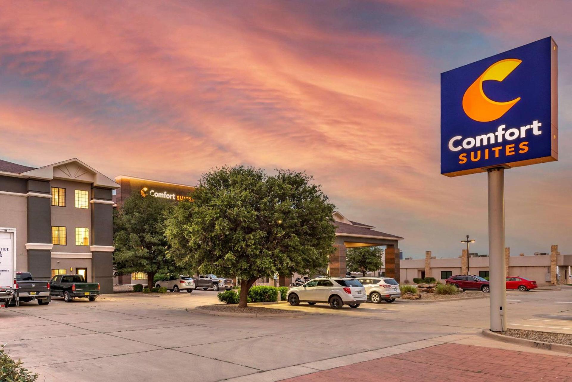 Comfort Suites Clovis North photo 31