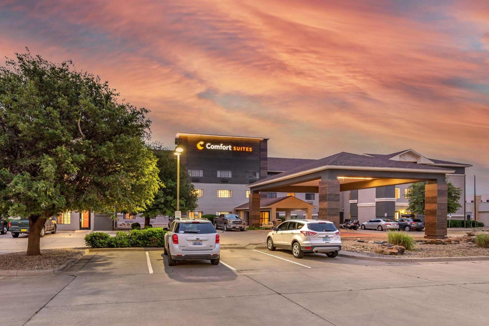 Comfort Suites Clovis North photo 33