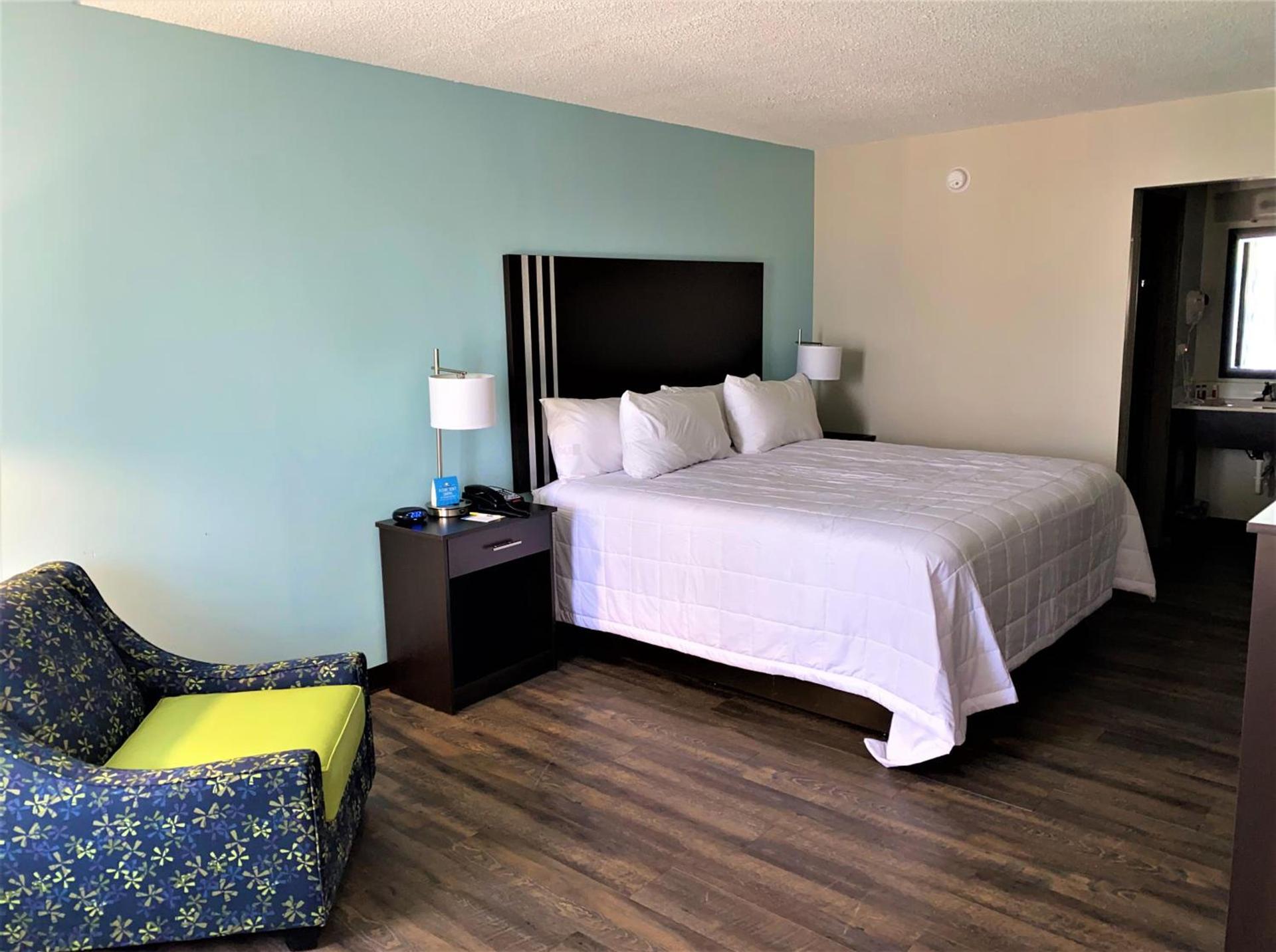 Days Inn by Wyndham Goldsboro photo 12