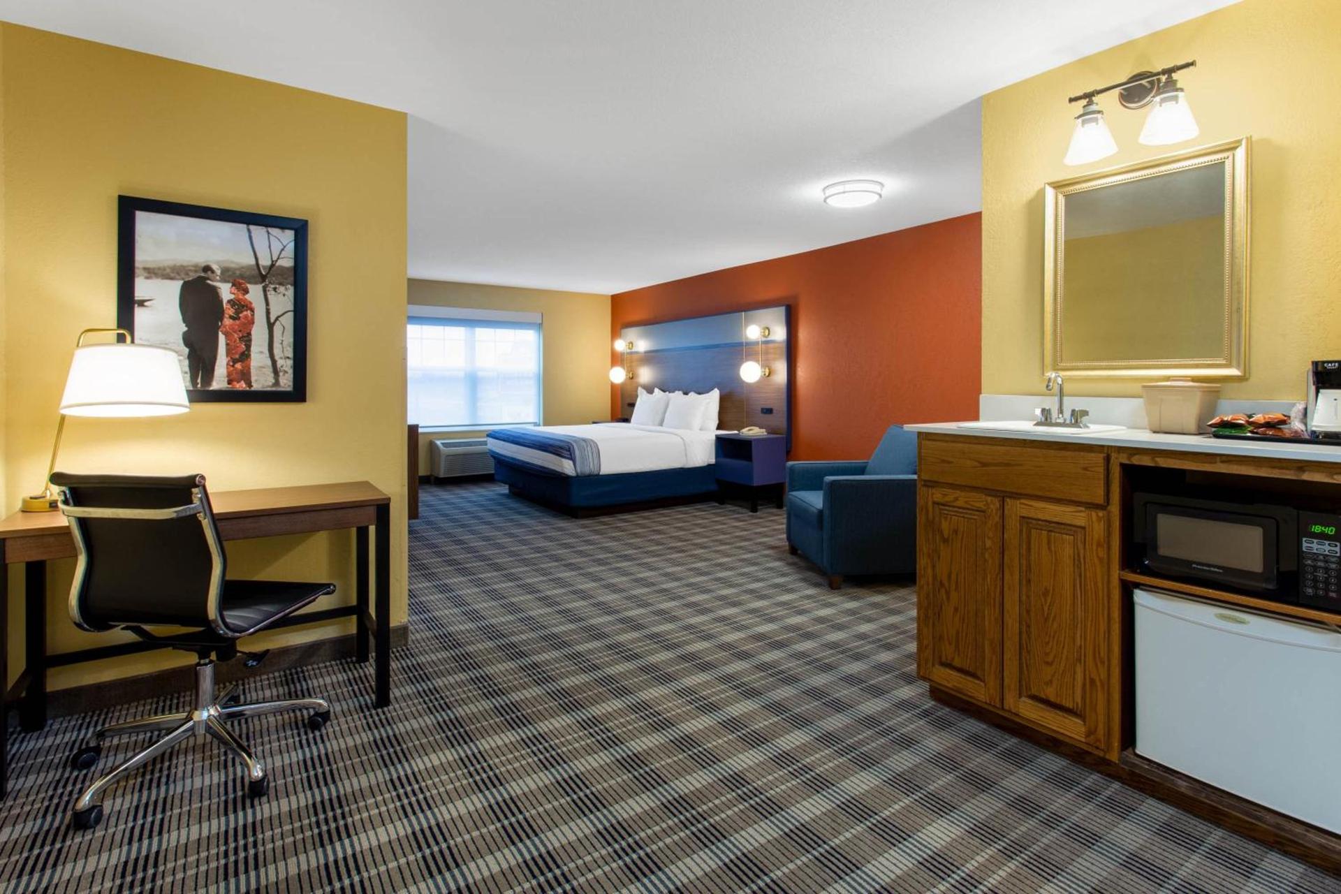 AmericInn by Wyndham Fulton Clinton photo 39