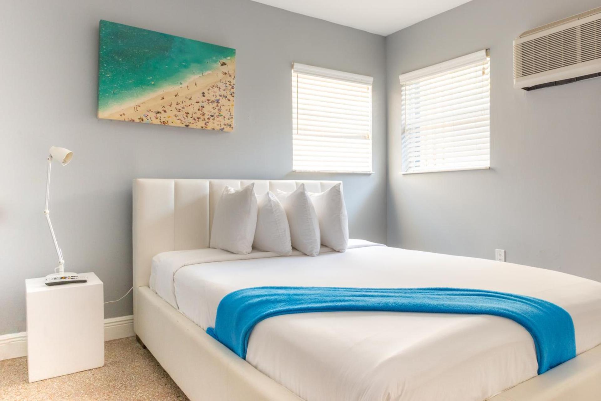 Hollywood Beach Suites and Hotel photo 12