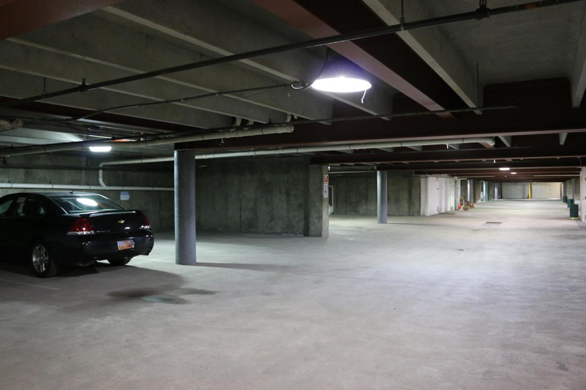 Gray Wolf Inn & Suites photo 30