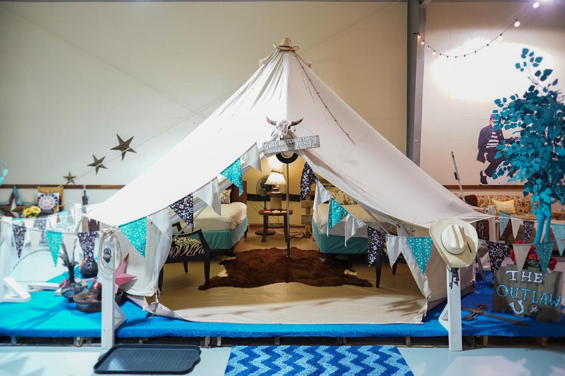 Lone Star Glamp Inn photo 28