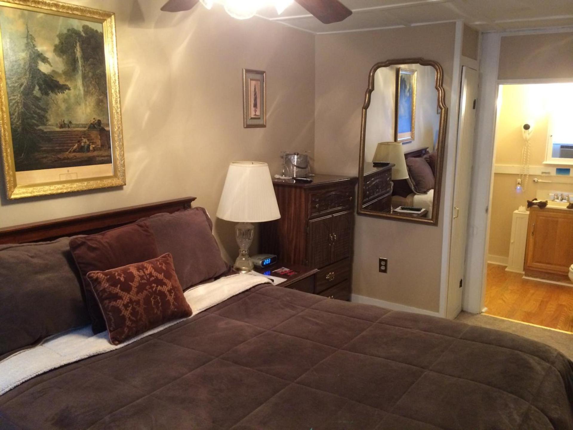 The Tunnicliff Inn photo 23